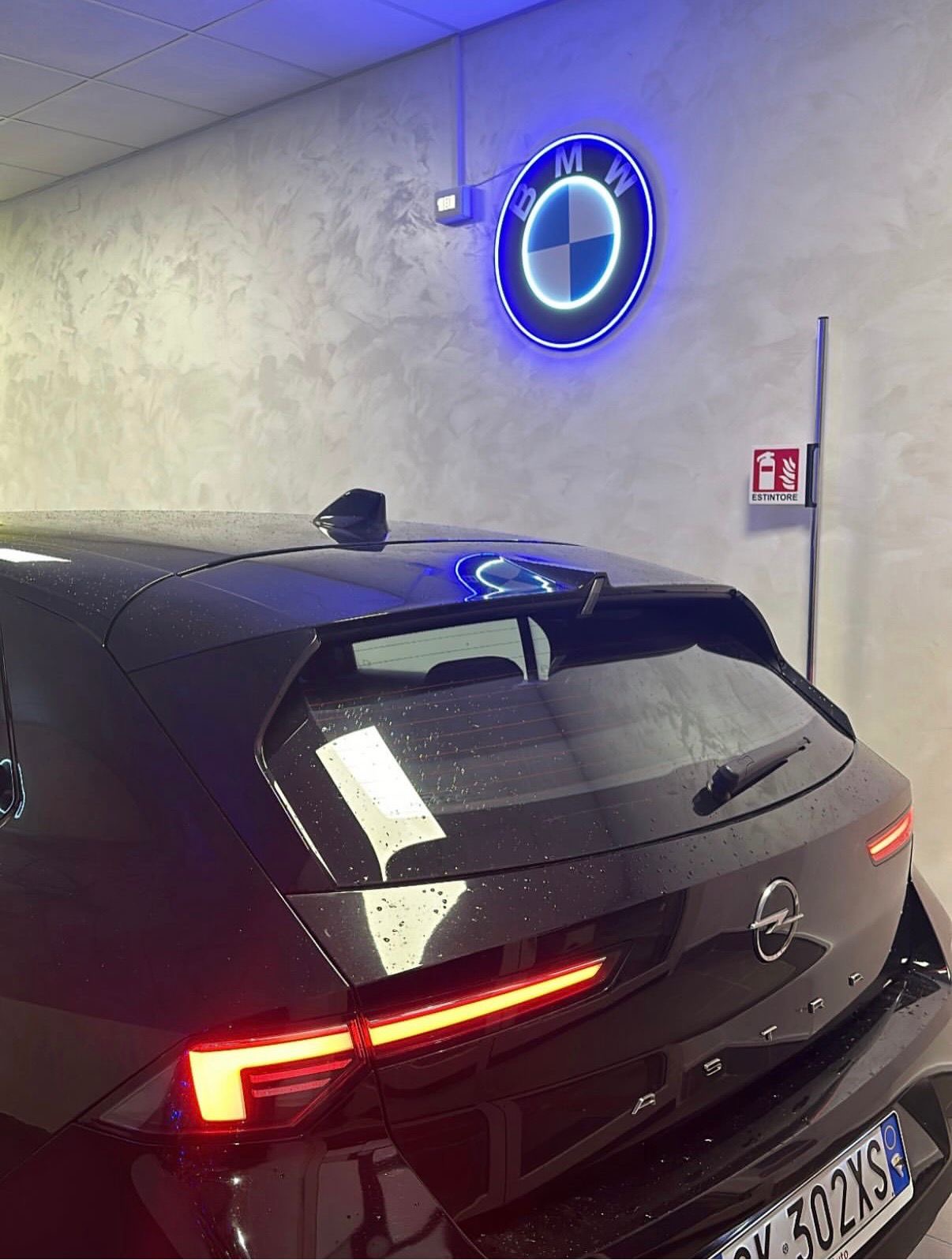 Opel Astra 2023 in noleggio Frosinone — SosaWorldRent